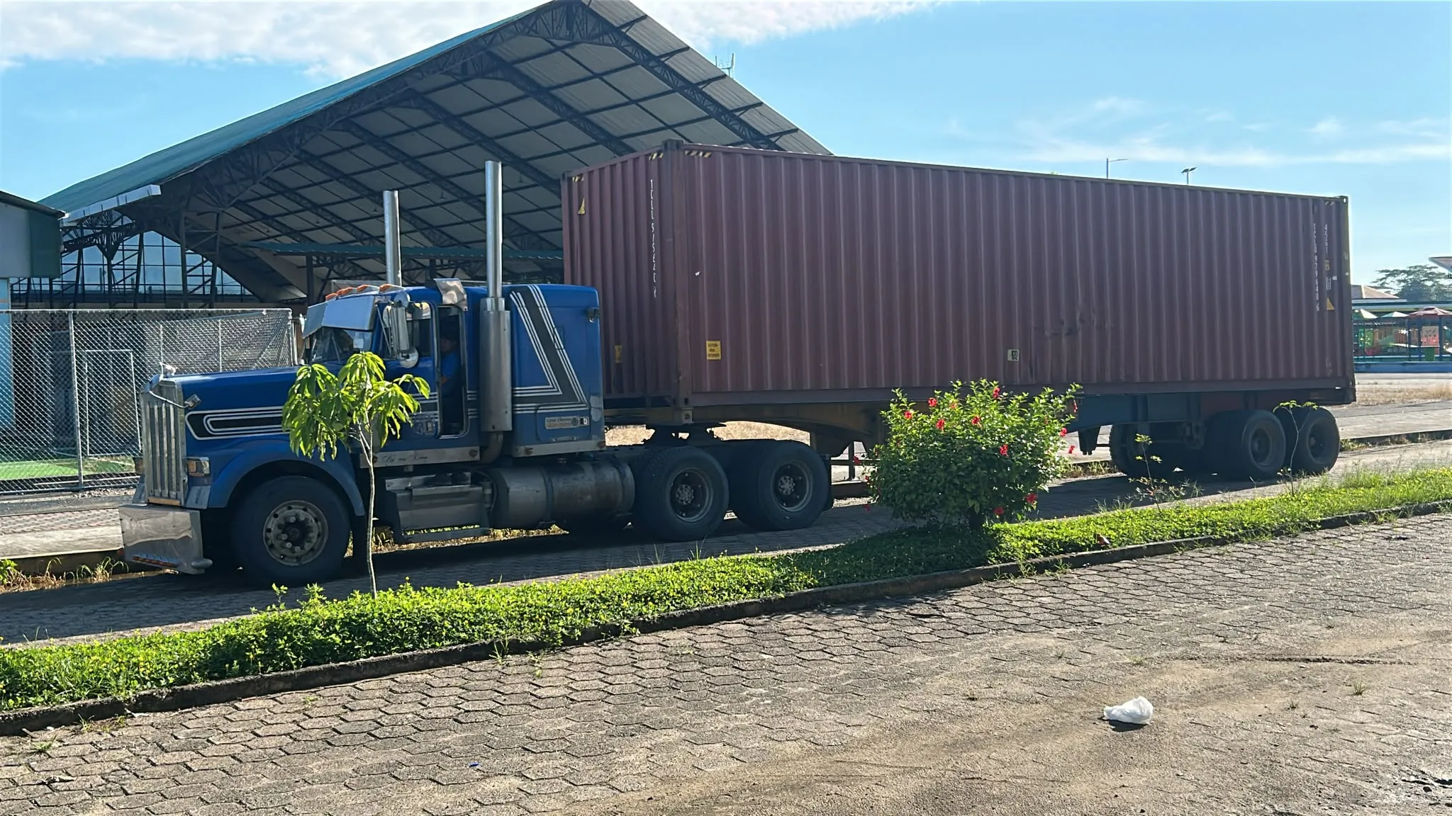 De container is aangekomen!