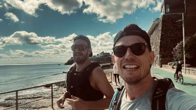JJ and a fellow runner along the coast in Cascais